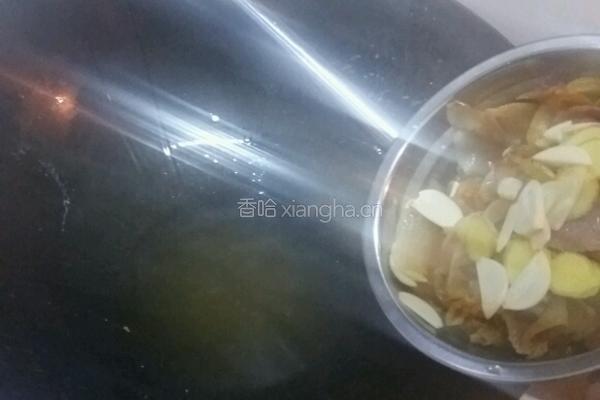 花菜炒腊肉的做法图解10