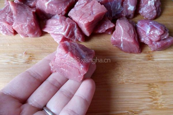 山药炖牛肉的做法图解1