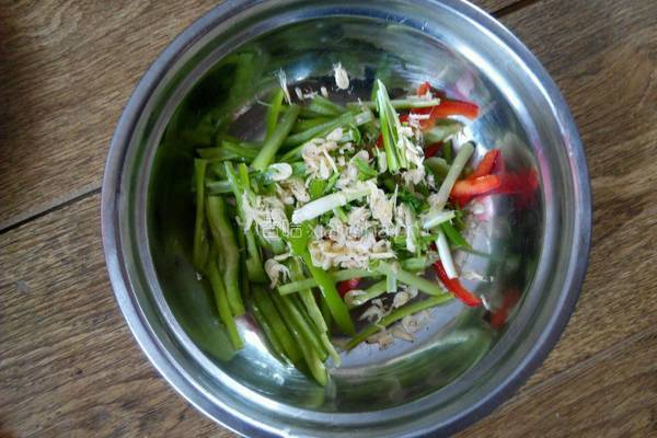 拌老虎菜的做法图解4
