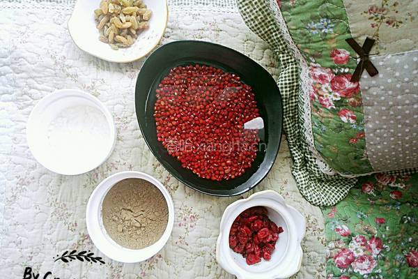 红豆烧仙草的做法图解1