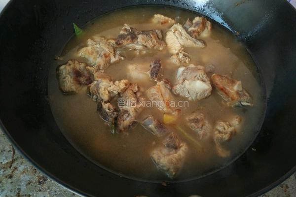 排骨土豆炖豆角的做法图解7