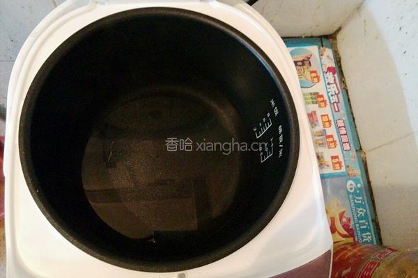 桂圆红枣银耳汤的做法图解7