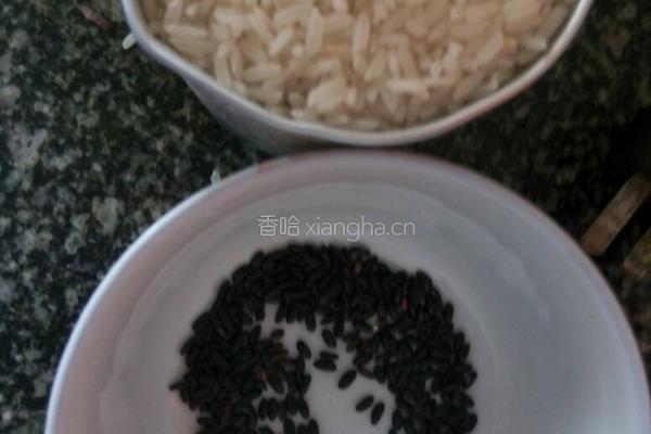 煮粥的做法图解1