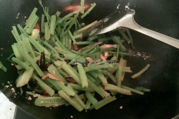 清炒芹菜的做法图解6
