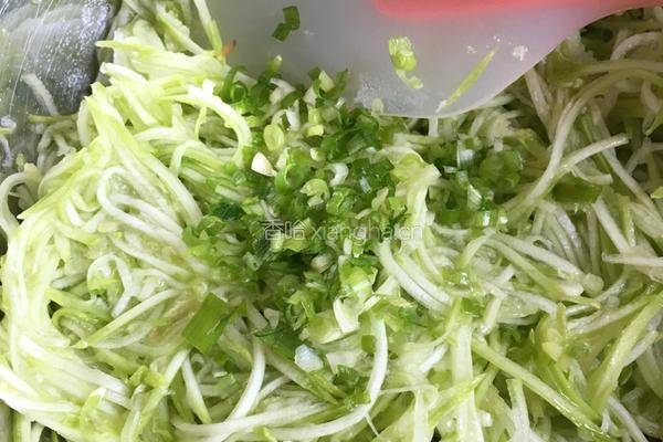 西葫芦饼的做法图解4