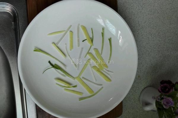 火腿清蒸多宝鱼的做法图解5