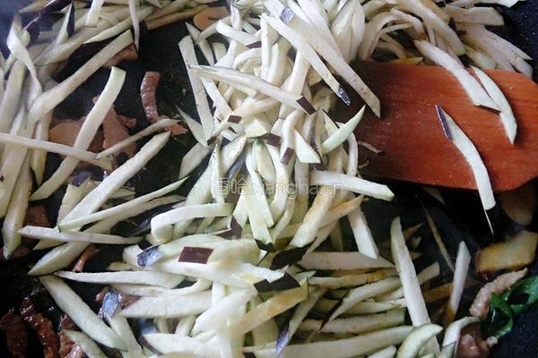 茄子炒肉丝的做法图解8