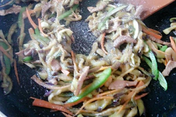 茄子炒肉丝的做法图解12