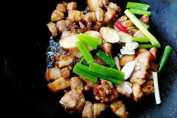 五花肉炖土豆的做法图解8