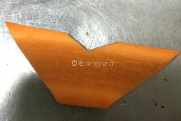 胡萝卜蝴蝶的做法图解3