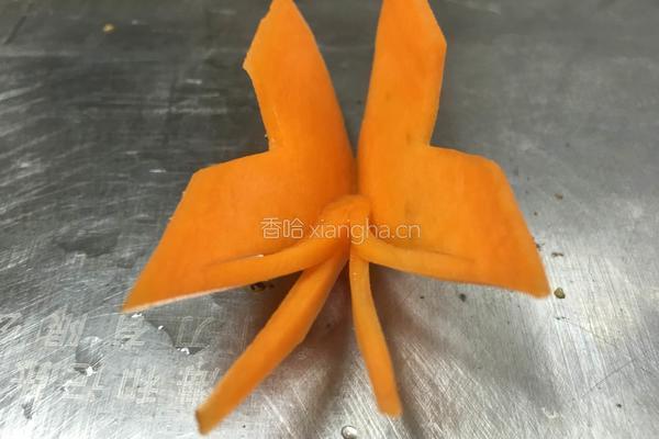 胡萝卜蝴蝶的做法图解6