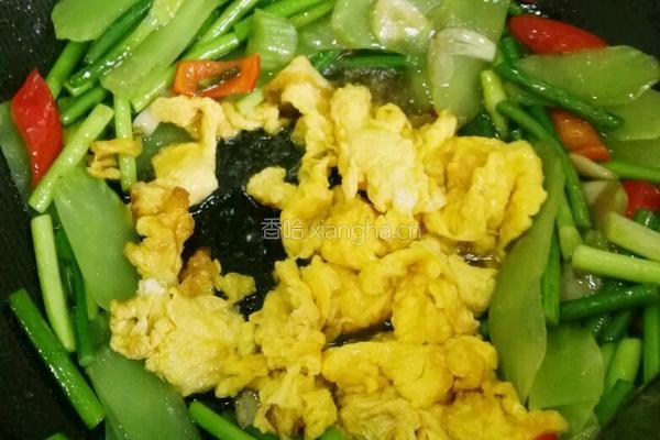 莴笋蒜苔炒鸡蛋的做法图解10