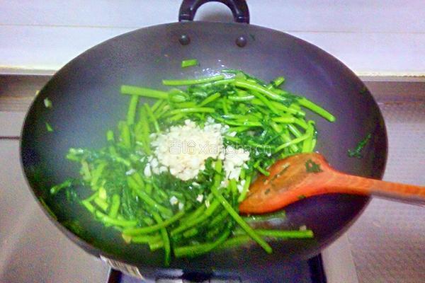清炒茼蒿的做法图解8