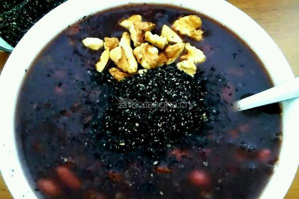 乌发养颜早餐粥的做法图解4