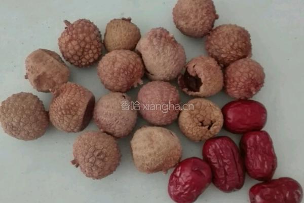 药膳之荔枝干红枣汤的做法图解1