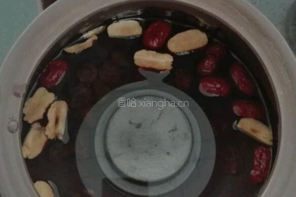 药膳之荔枝干红枣汤的做法图解3