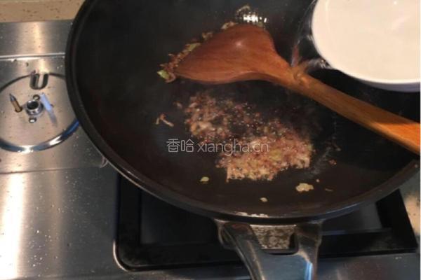 葱爆海参的做法图解12