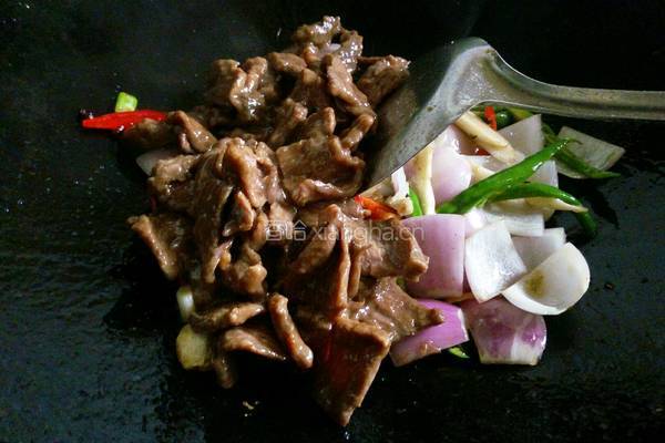 小炒牛肉片的做法图解11
