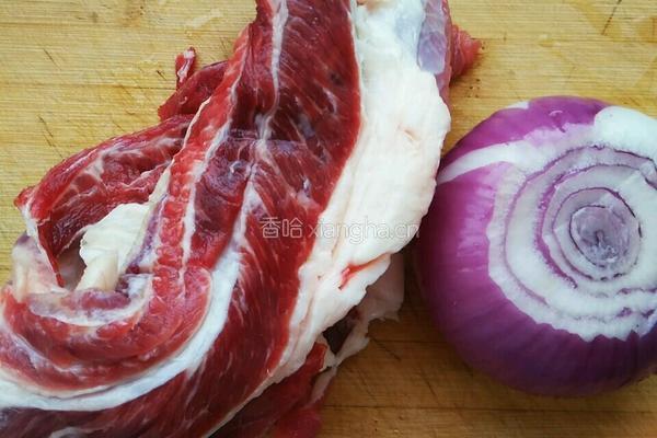 孜然牛肉的做法图解1