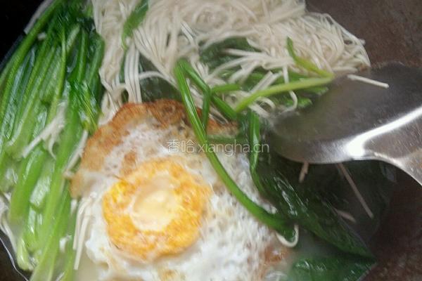 菠菜鸡蛋面的做法图解3