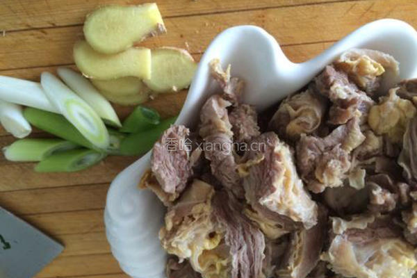 土豆西红柿炖牛腩的做法图解4