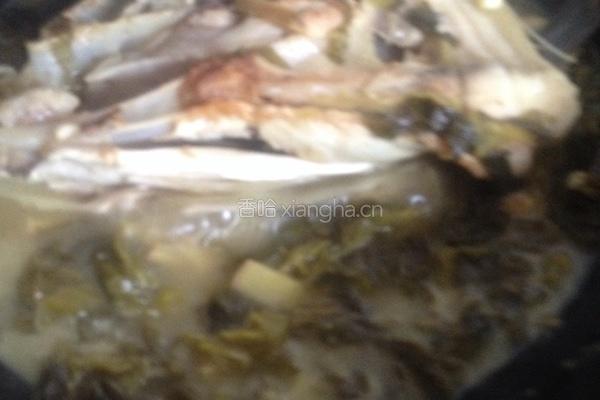 酸菜鱼头汤的做法图解4