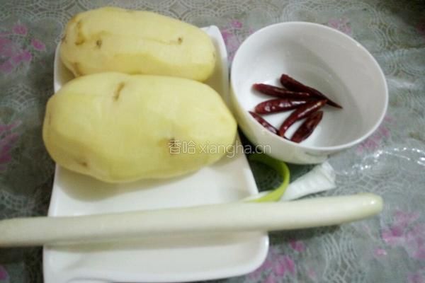 炝拌土豆丝的做法图解1