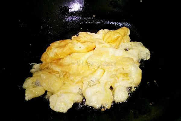 毛豆炒鸡蛋的做法图解6
