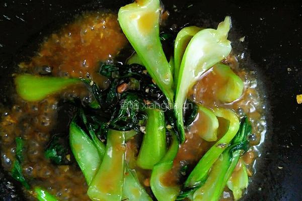 豆酱小油菜的做法图解7