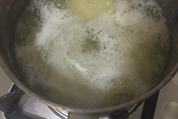 焗奶香土豆泥的做法图解1