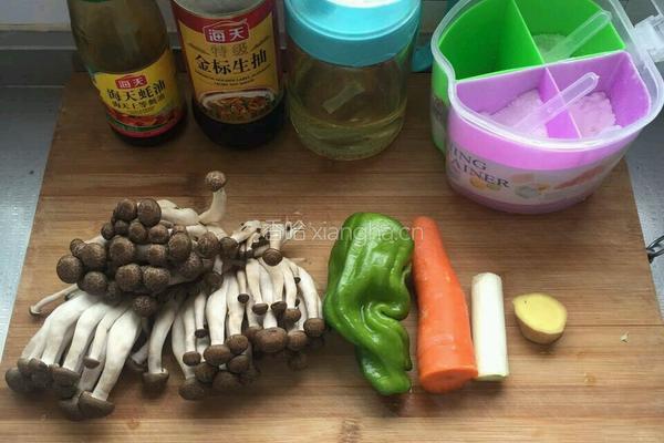 蚝油蟹味菇的做法图解1
