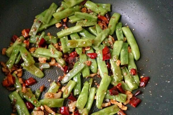 干煸芸豆的做法图解10