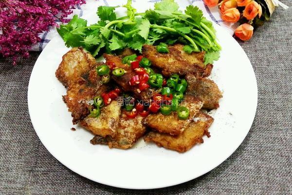 黑胡椒干煎带鱼的做法图解8