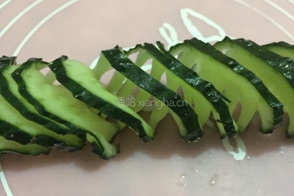 酸辣蓑衣黄瓜的做法图解5