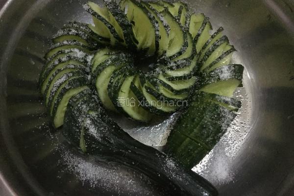 酸辣蓑衣黄瓜的做法图解6