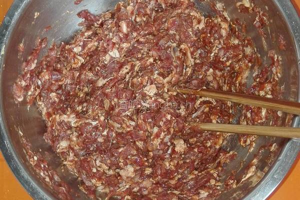 烤洋葱牛肉馅饼的做法图解6