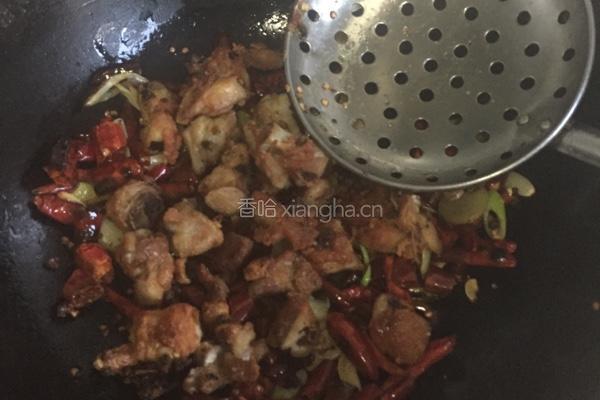 正宗辣子鸡丁的做法图解10
