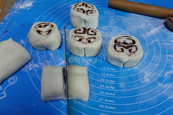 豆沙四喜卷的做法图解8