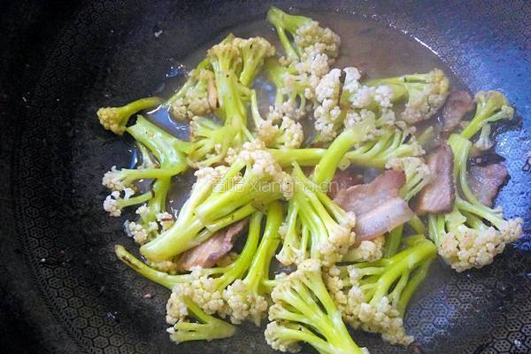有机花菜炒肉的做法图解11