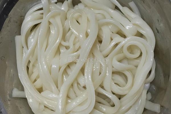 凉拌粉皮的做法图解1