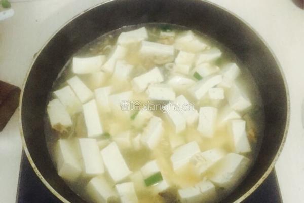 香菇海虾豆腐汤的做法图解5