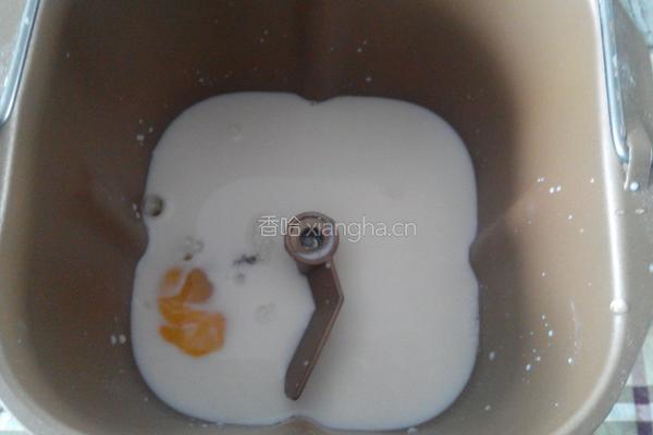 蛋香黄油吐司的做法图解2