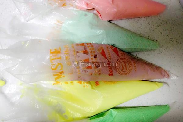 彩虹蛋糕卷的做法图解11