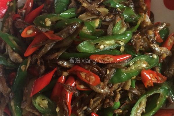 小银鱼炒辣椒的做法图解7