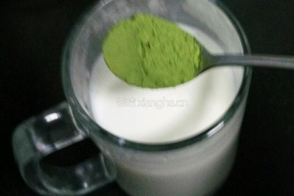 抹茶拿铁的做法图解2