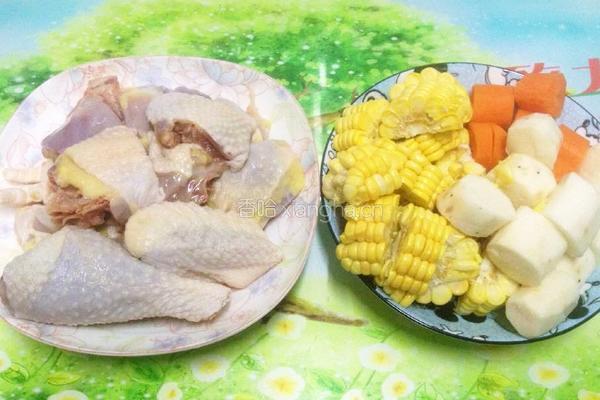 玉米山药炖鸡汤的做法图解2
