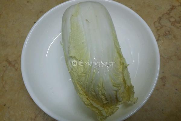 酸辣白菜的做法图解1