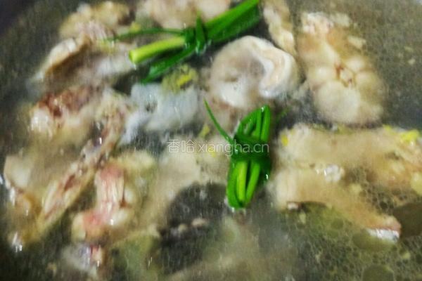 鲶鱼炖豆腐的做法图解8