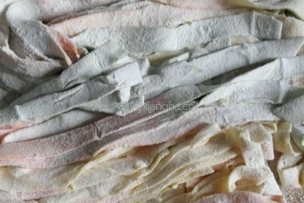 彩色蔬菜面的做法图解10