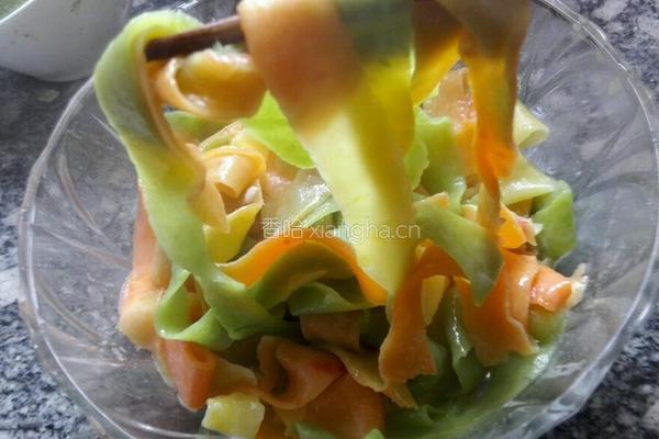 彩色蔬菜面的做法图解12